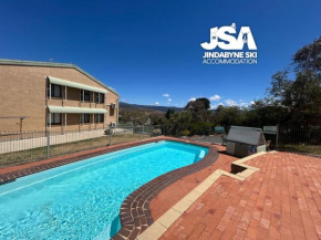 Alpine Mountain View Kirwan 9